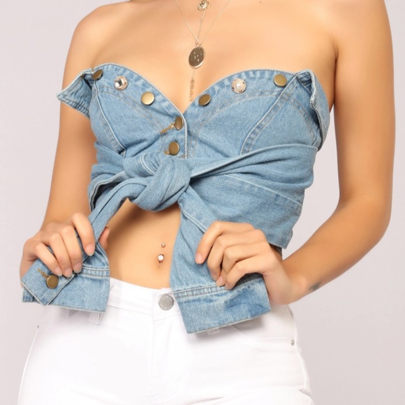 Give Em' The Cold Shoulder Jacket - Light Wash - Picture 2 of 4